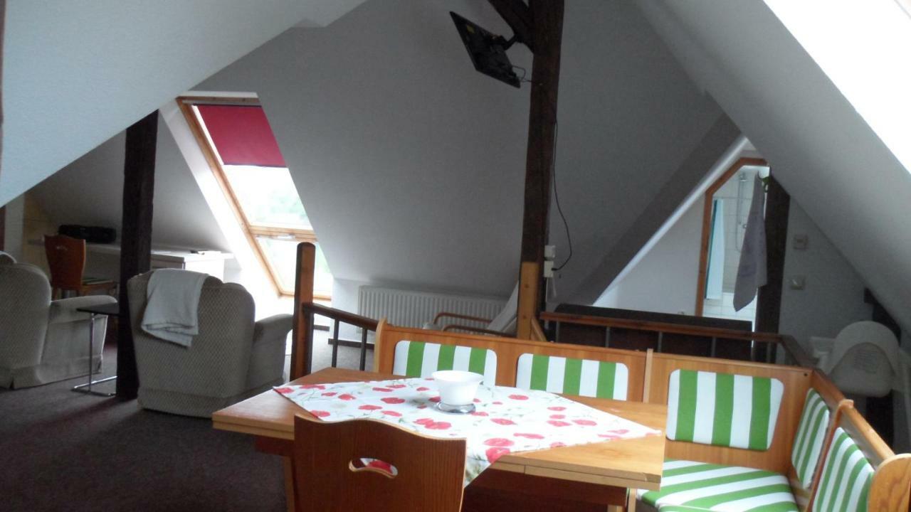 Apartment Unterm Dach Висмар Экстерьер фото