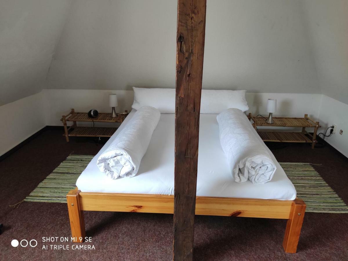 Apartment Unterm Dach Висмар Экстерьер фото